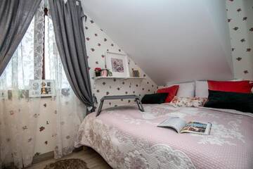 Фото номера Стандартный номер с кроватью размера &quot;queen-size&quot; Отели типа «постель и завтрак» Piękne Pokoje w Starej Karczmie г. Liszki 9
